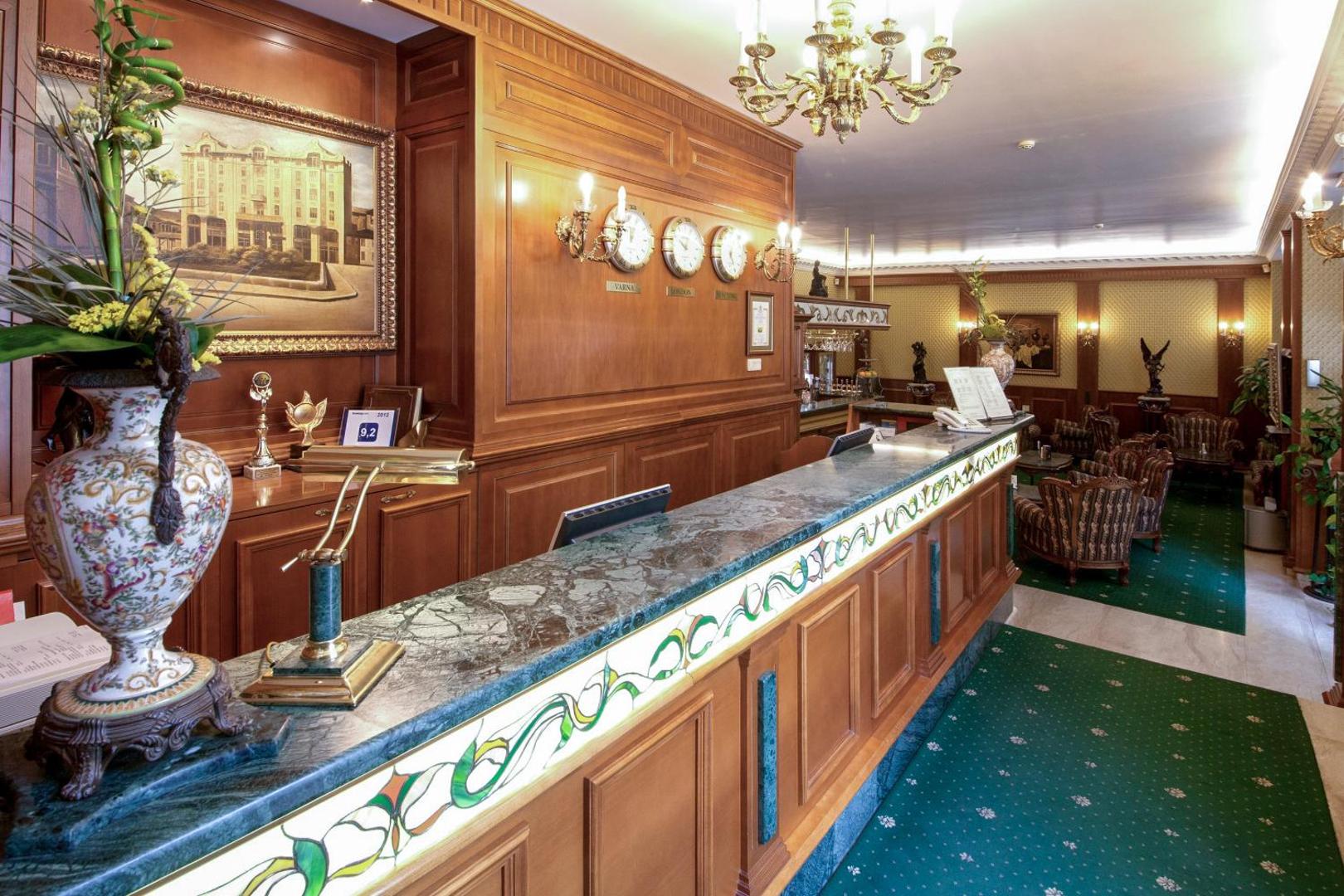 Grand Hotel London 8
