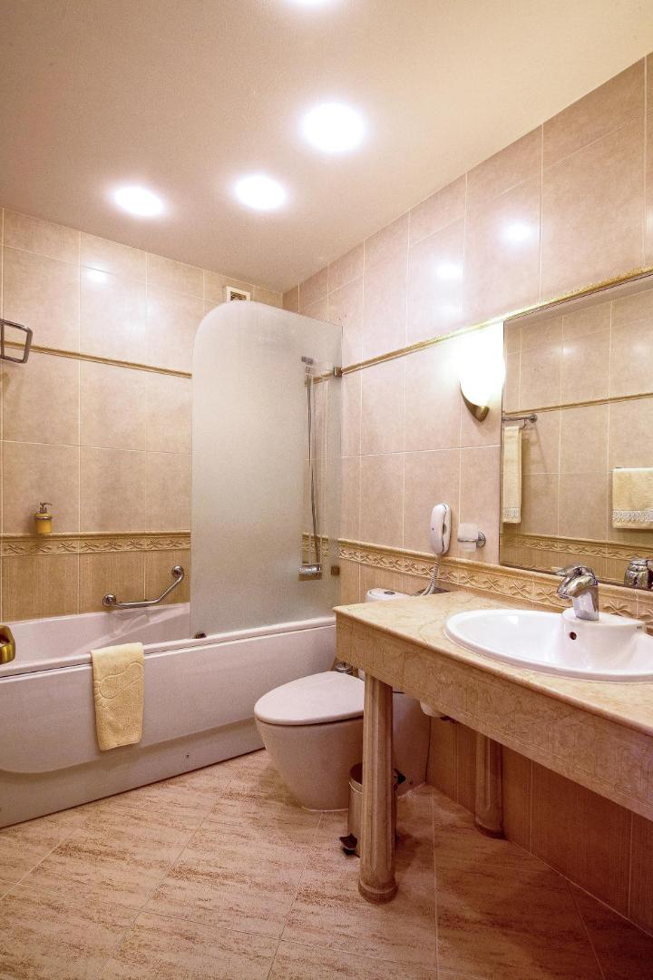 Grand Hotel London 4