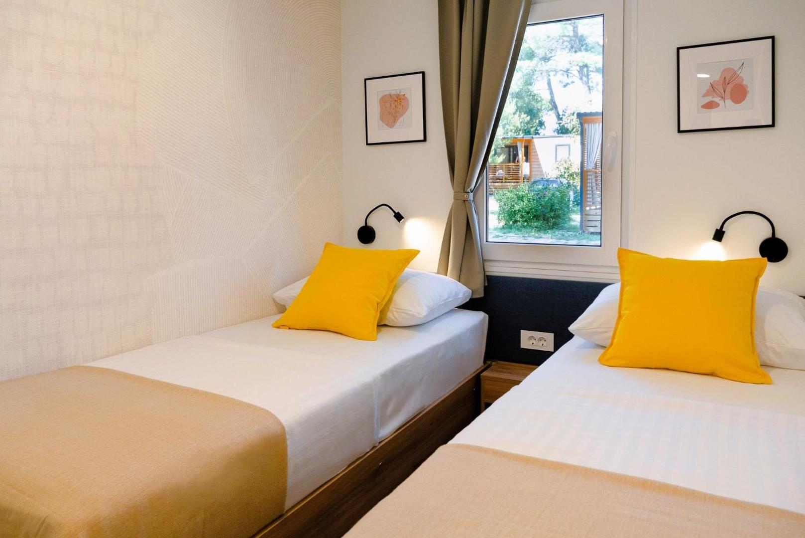 Zaton Holiday Resort Premium Glamping Villas 3