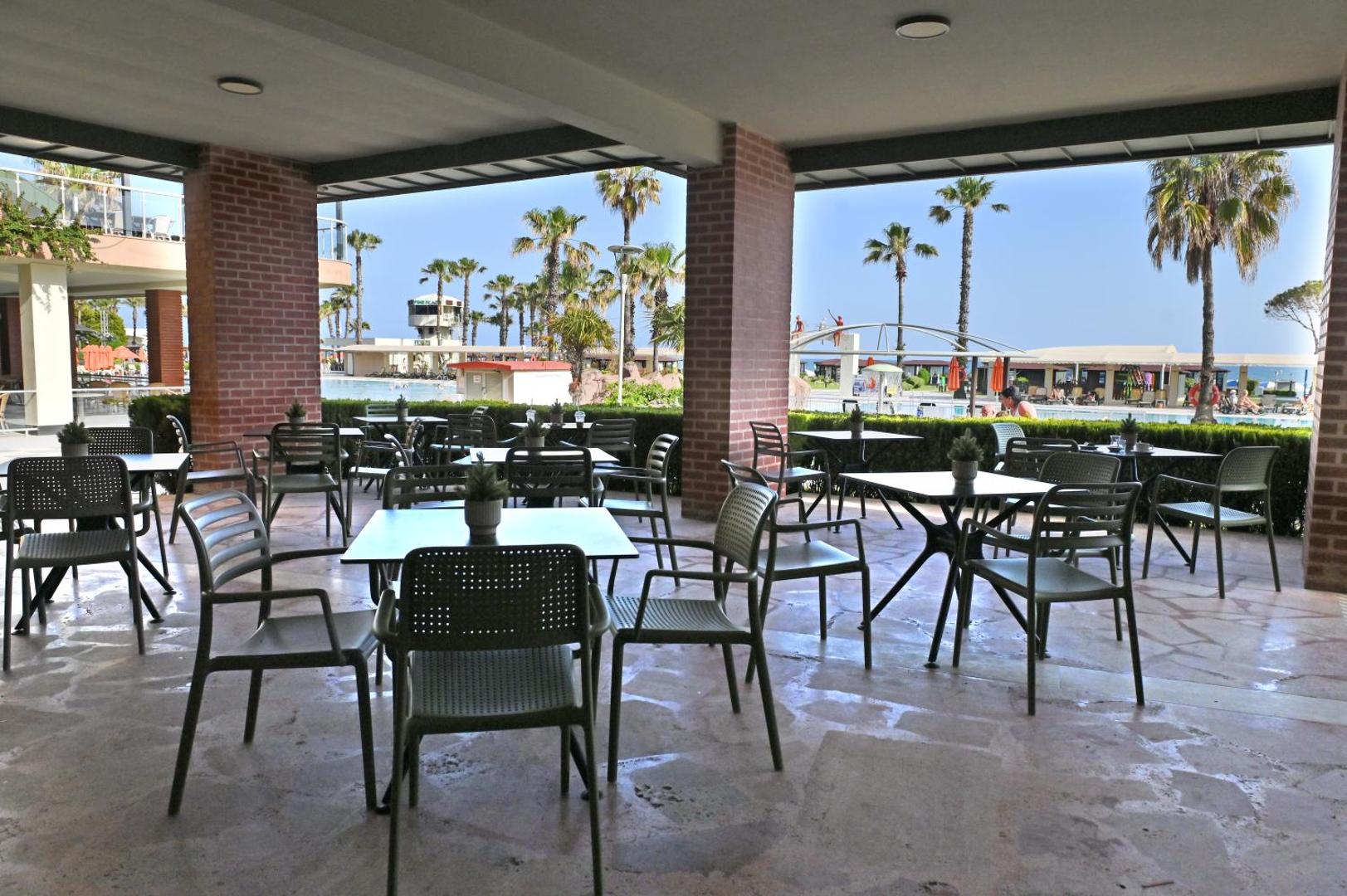 Pine Beach Belek 6