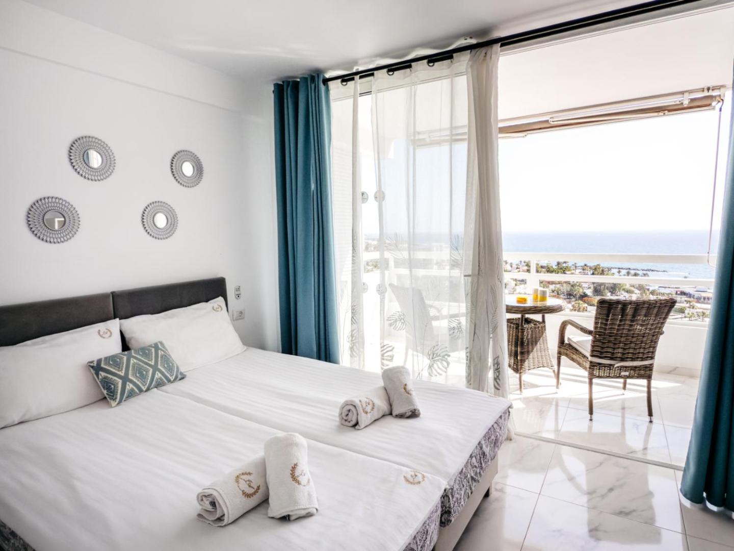 Sunny Oceanview studio apartment Ponderosa in Costa Adeje 4