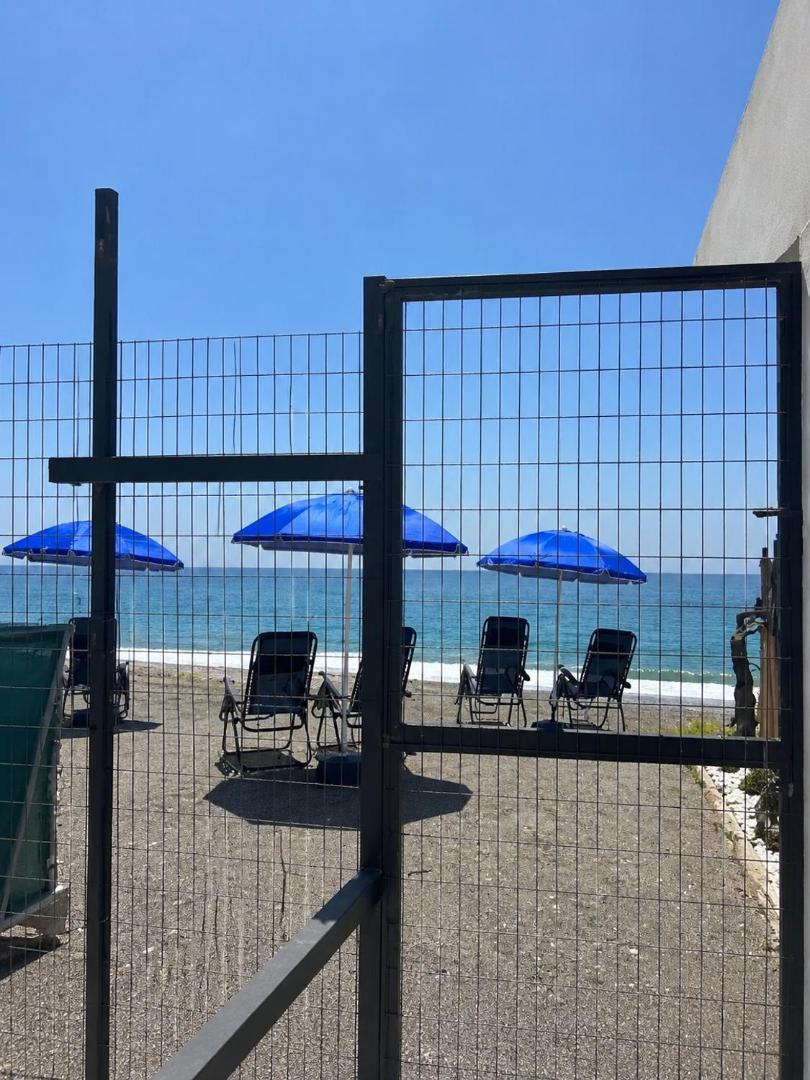 Playa Almayate Apartamentos 2