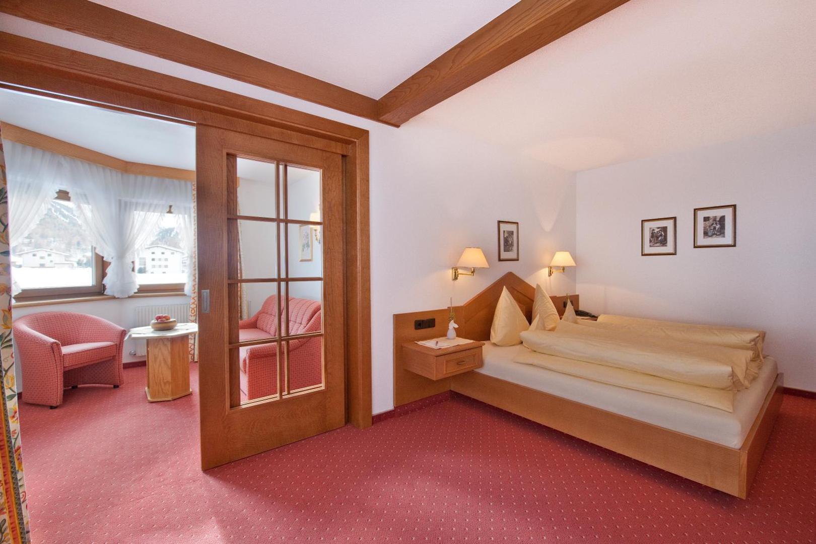 Hotel Jagdhof Bed & Breakfast 8