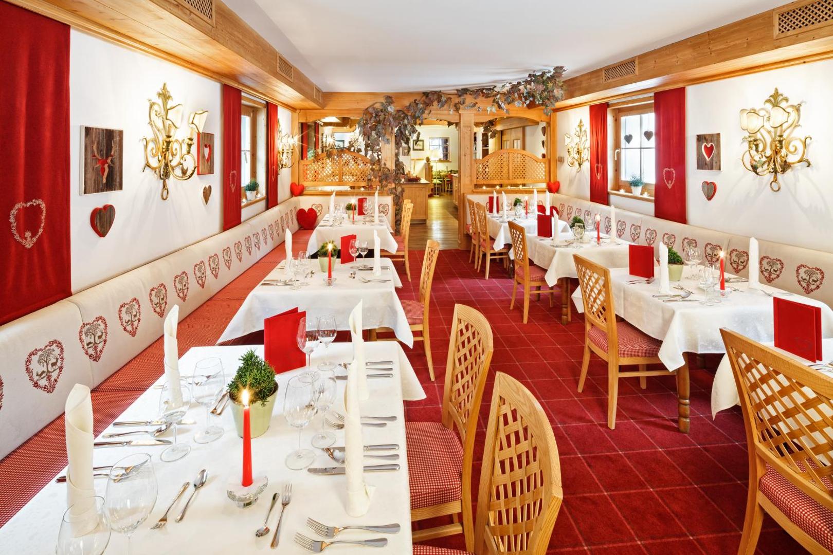 Hotel Lech & Residenz Chesa Rosa 5
