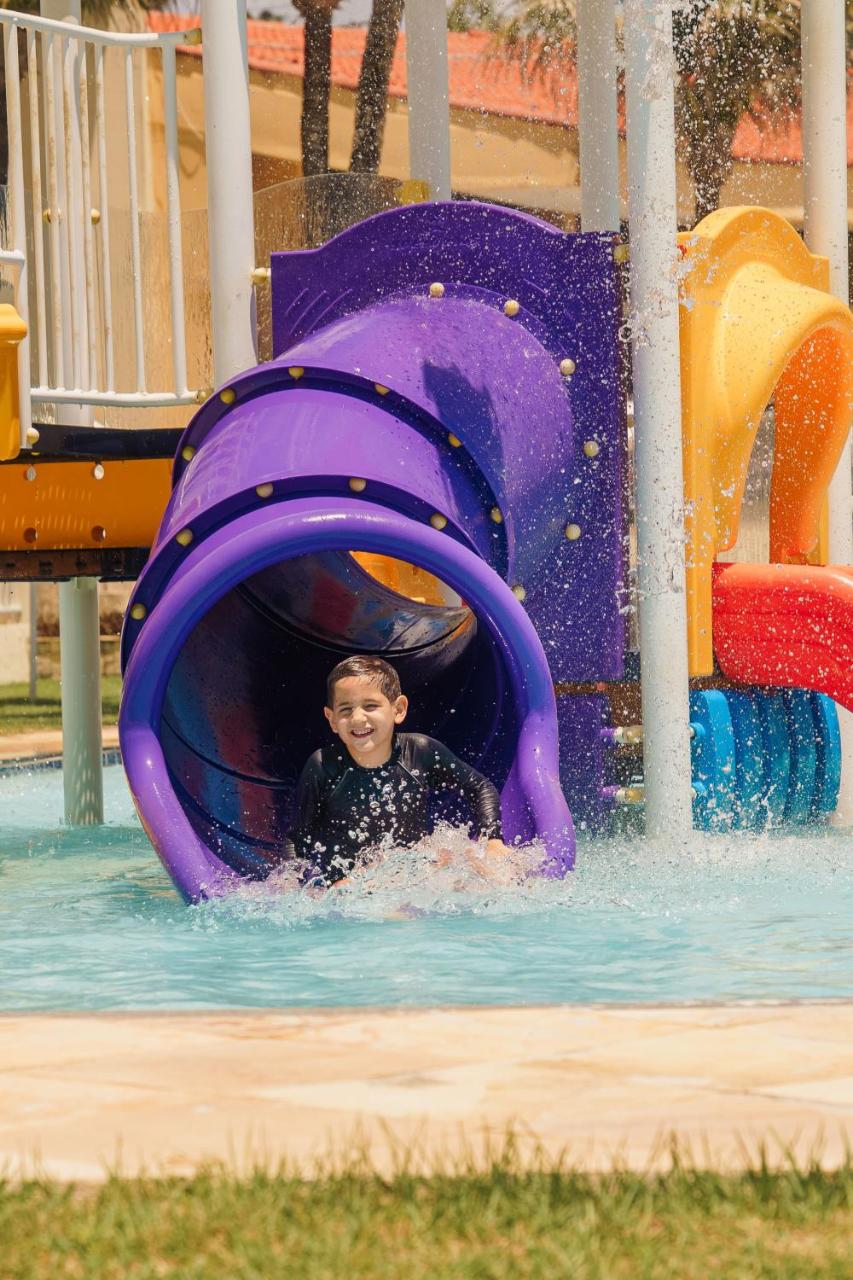 A piscina localizada em El Aram Natal Mar ou nos arredores