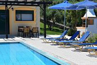 Basen w obiekcie Aspalathos Villas lub w pobliżu