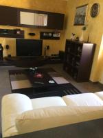 Televízia a/alebo spoločenská miestnosť v ubytovaní Sicily Center rooms -Calascibetta,Enna-