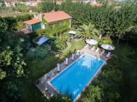 Basen w obiekcie Villa Mirella Beach lub w pobliżu