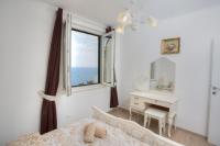 Posteľ alebo postele v izbe v ubytovaní Apartment Zlatni Potok - Best View of the Old Town