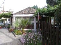 Vonkajšia záhrada v ubytovaní Patra Rooms Skala Prinou
