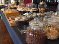 Jídlo v hotelu nebo okolí