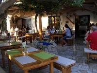 Afbeelding uit fotogalerij van Apartments Barcarola in Pag