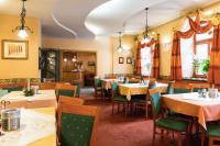 Restauracja lub miejsce do jedzenia w obiekcie Hotel Palace