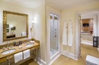 Palazzo Firenze by Baglioni Hotels & Resortsにあるバスルーム
