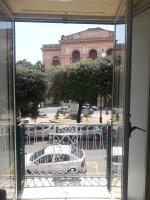 A restaurant or other place to eat at Verdi's house