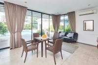 Posezení v ubytování Villa Navin Premiere Pool Villa