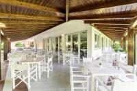 Reštaurácia alebo iné gastronomické zariadenie v ubytovaní Hotel La Bussola