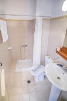 Koupelna v ubytování Creta Aquamarine Hotel