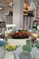 Jídlo v penzionu nebo okolí