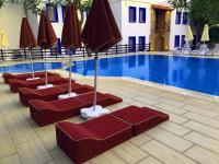 The swimming pool at or close to Hotel Atrium