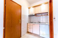 Kuchyňa alebo kuchynka v ubytovaní Apartments Nives Suhi Potok
