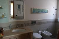 A bathroom at B&B Villa Carmen