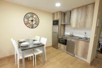 A kitchen or kitchenette at vivienda vieja cepa