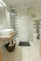 A bathroom at vivienda vieja cepa