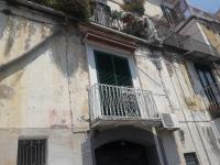 The building in which the holiday home is located