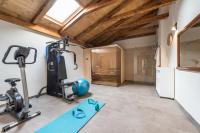 Fitness centrum a/nebo fitness zařízení v ubytování Villa Dumina