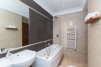 A bathroom at Suite Beccaria A Piazza Del Popolo