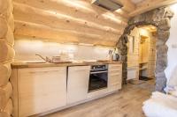 Kuchyňa alebo kuchynka v ubytovaní Apartamenty Kiry Zakopane