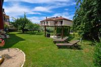 Ogród w obiekcie Jurica Apartments