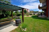 Ogród w obiekcie Jurica Apartments