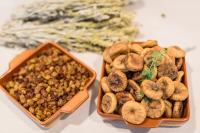 ホテルの敷地内または近くでの食事または食べ物