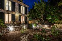 Vonkajšia záhrada v ubytovaní Pine Beach Villa