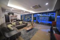 Posezení v ubytování Villa Navin Premiere Pool Villa