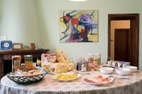 Jedlo v ubytovaní bed & breakfast alebo blízkom okolí