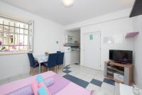 Kuchyňa alebo kuchynka v ubytovaní Apartment Dragica