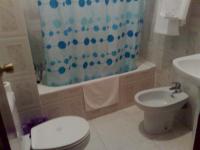 A bathroom at Hostal Virgen Del Rocío