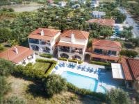Bazén v ubytování Muses Zante Villas nebo v jeho okolí