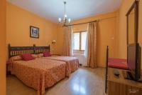Posteľ alebo postele v izbe v ubytovaní Hotel Batuecas