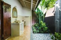 Villa Daksina Designer 2 Bedroom Boutique Villa thumbnail 2