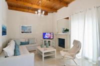A television and/or entertainment centre at Villa Despina in Kisamos
