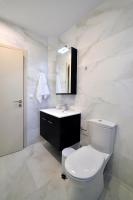 A bathroom at Villa Despina in Kisamos