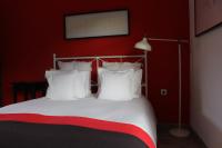A bed or beds in a room at El Balcón del Huéznar