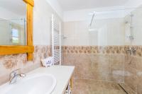 Koupelna v ubytování Holiday house Hojevica - Kras, Krk