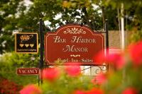 Bar Harbor Manorに飾ってある許可証、賞状、看板またはその他の書類