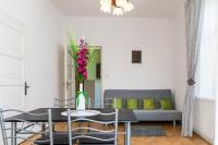 Posedenie v ubytovaní Krynica Zdrój Apartament I piętro - Apartamenty w Górach i nad Morzem