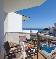 The swimming pool at or close to Hotel Samos